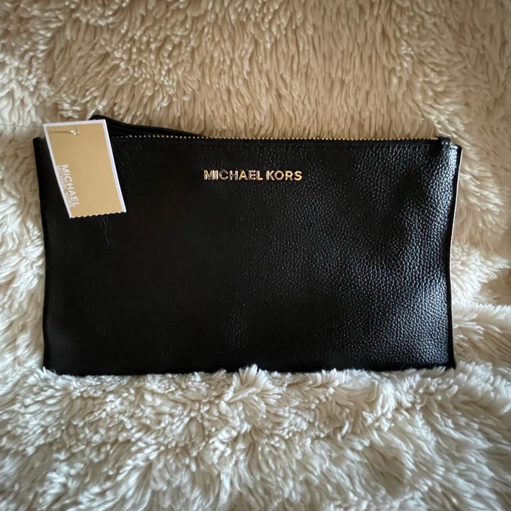 Michael Kors Wristlet